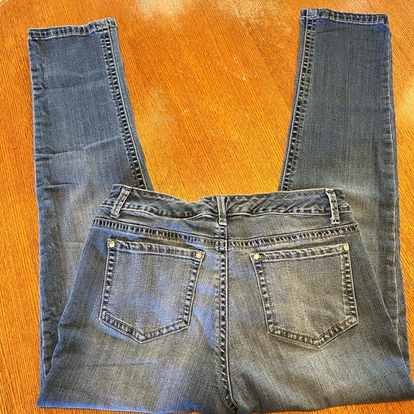 NEW DIRECTIONS WEEKEND | SKINNY BOYFRIEND | Size 10 - Picture 5 of 6